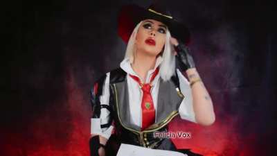 Ashe cosplay from Overwatch by Felicia Vox
