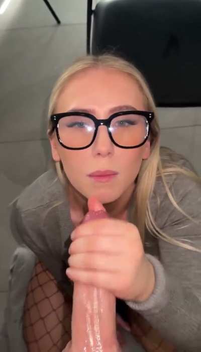 blonde with glasses gets a facial