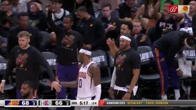 [Highlight] Booker exploits Clippers defense with incredible pass to a wide open Kevin Durant for 3