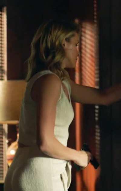 Shantel VanSanten AKA Booty Spivot