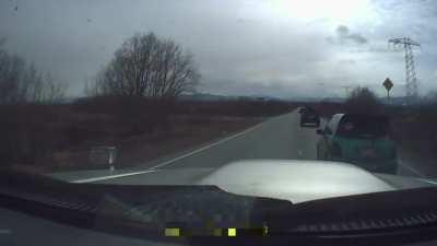 Driver decided not to wear a seatbelt, Car in front had different plans for him