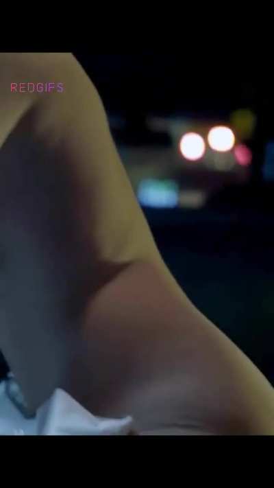 Nikki Griffin - Femme Fatales (S02E07) (2012)