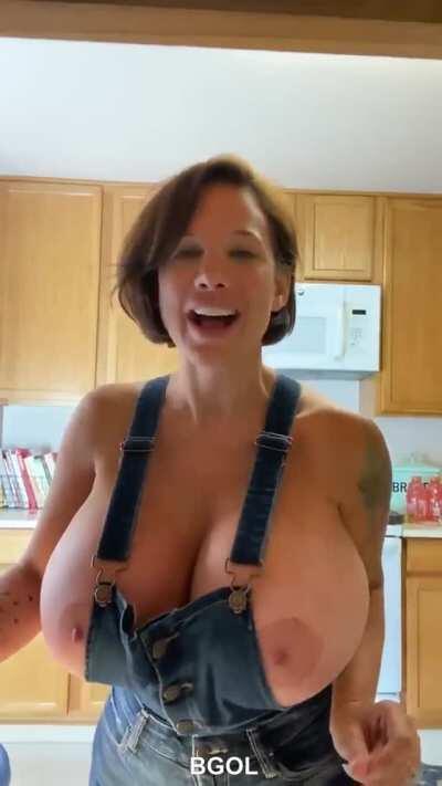 Big Boobs ✨😍👇