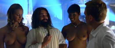 Cassie Keller & Chernise Yvette - A Very Harold & Kumar 3D Christmas (2011)