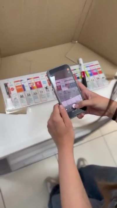 Te multan por sacar selfies