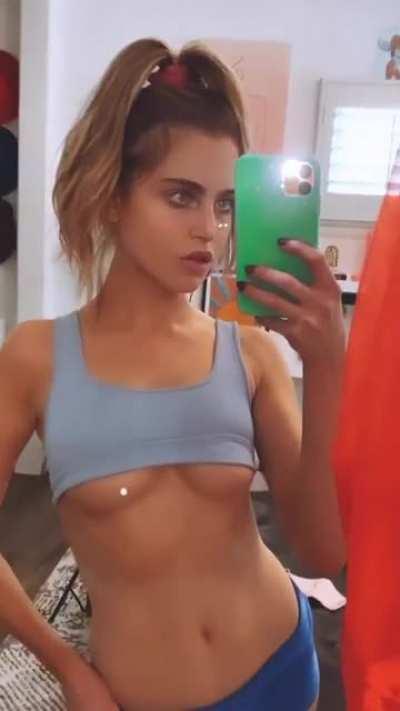 GIF version (testing video quality of GIF and non-GIF. It seems Reddit just lower the quality either way.)