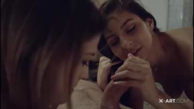 Jerking his cum in their mouth with a cum kiss after :)