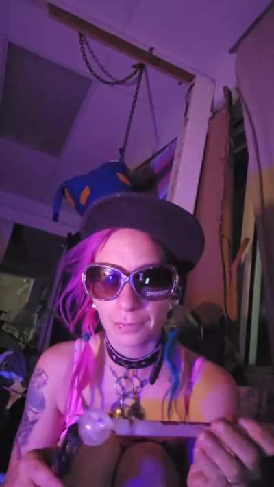 Happy Cat-Thursday!! 😶‍🌫️🫠🐈💯