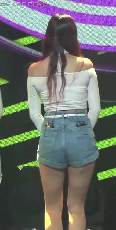Mina - jean shorts, white top