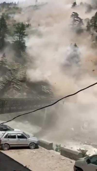 This is how a rockfall looks like