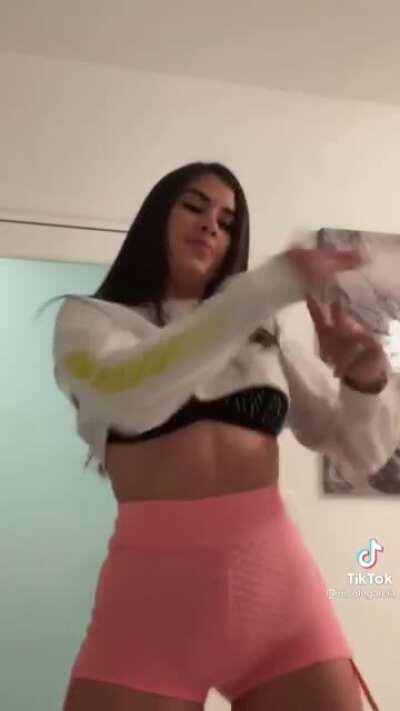 Nicole Garcia 🍑🤤