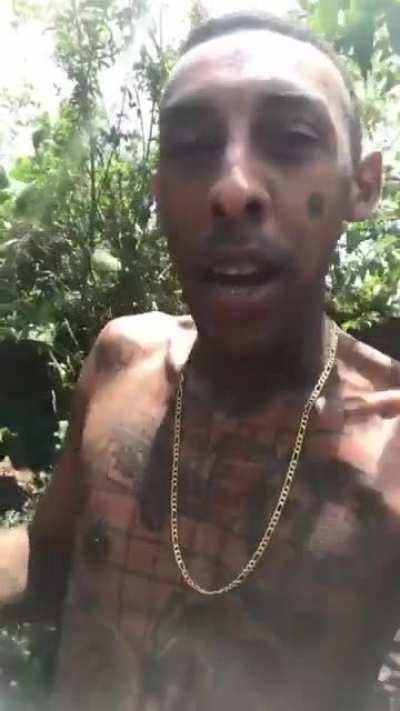 Aff que cringe não vou nem comentar