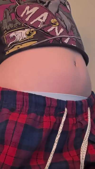 Monday Midriff and Stretch