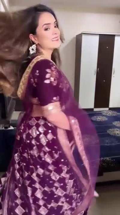 Hot milky white slut Simran Dhanwani