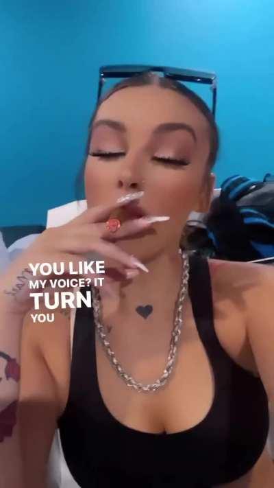 Who Wants Her SPICY Content? ⬆️