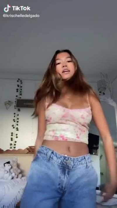 Krischelle on tiktok