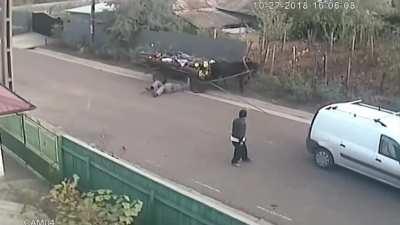 Don’t know if this is allowed on the sub Reddit but found some oblivion NPC‘s 😂😂