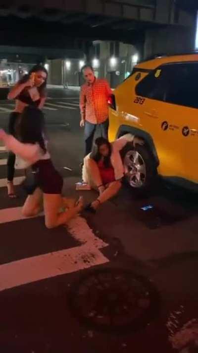 Girls Night Out. HMC