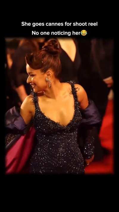 She thinks she is a global star lol