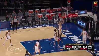 [Highlight] Burks extends the lead to 10 With a tough layup