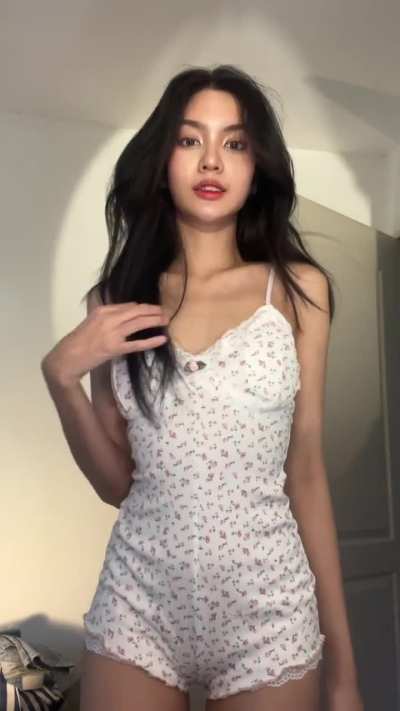 Pretty Thai girl 🤩