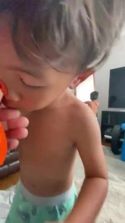 My nephew trying to blow a balloon🎈