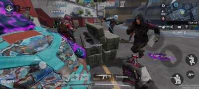 Helping each other grind for lunar new year crate event