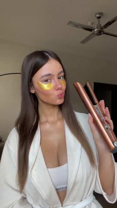 Ella | a quick sleek moment 