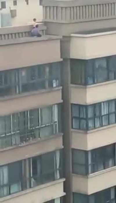 That's why females live longer