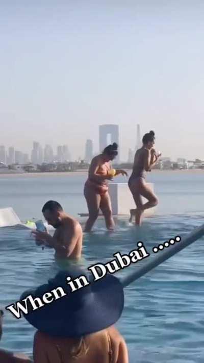 HMC while I hold my cosmo