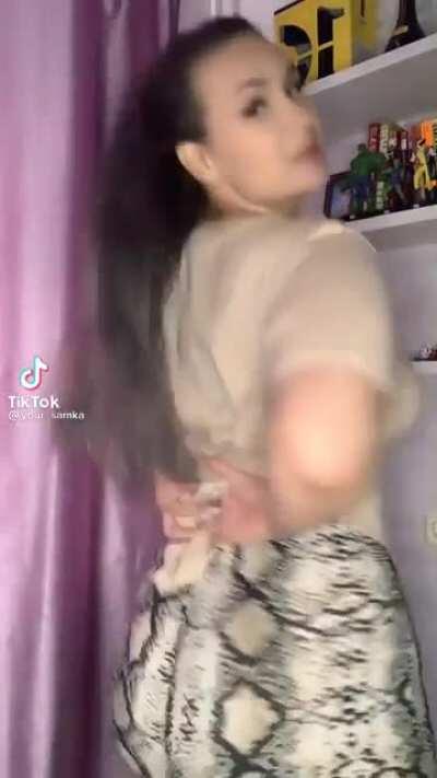 Soft & Jiggly No.104 (Elegant Little Jiggle Pt.3) 🤤🍑🤤