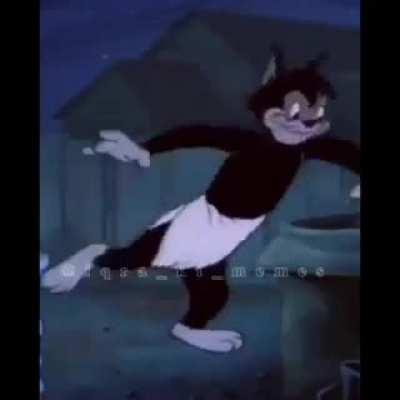 Pedophile hai kya 😳