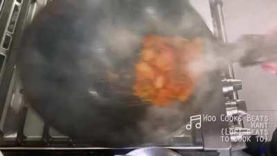 Woo Can Cook | Crispy Kimchi Garlic Noodles