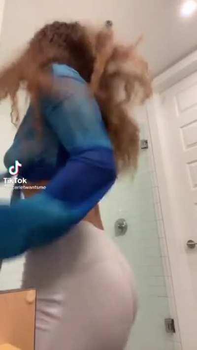 New Year we made it 🍻👏🍻👏🍻👏🍑🍑