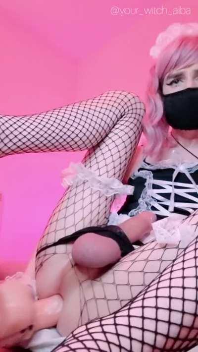 Your maid is slacking off! 😡 Will you punish her? 😱🤤