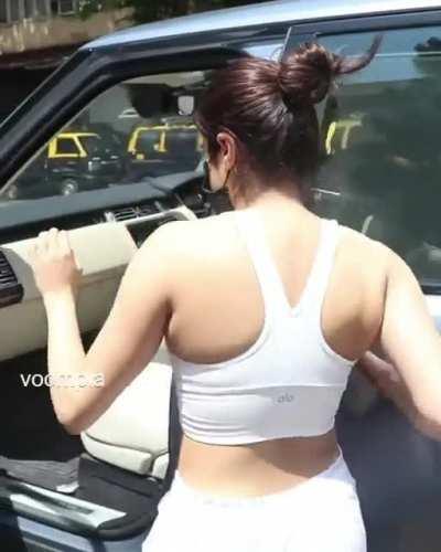 Janhvi Kapoor, always making you jizz