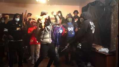 Do y'all fw this recent tymb moneyman song?😭😭😭