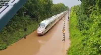 Erste Testfahrten der DB auf dem Main-Donau-Kanal