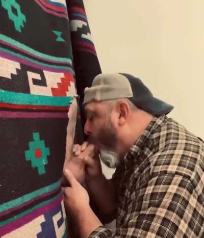 (48) Sunday football gets my throat all wet and sloppy for big cock. #minneapolis