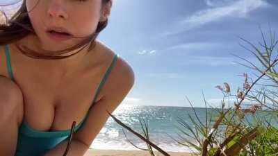 Bikini slowmo - Alex leaves Hawaii - YouTube Feb 19, 2021