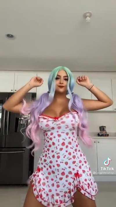 Que rica sele ven esas tetas para una rusaaa