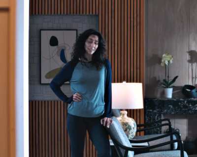 Necar Zadegan in Mayor of Kingstown [S4E5-2025]