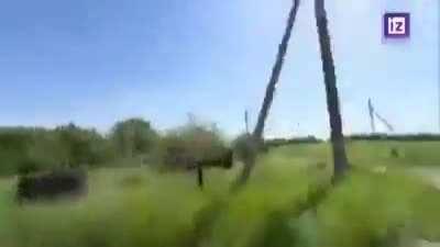 Russian reporter praising RU Army MLRS battery is interrupted by counter-battery fire.