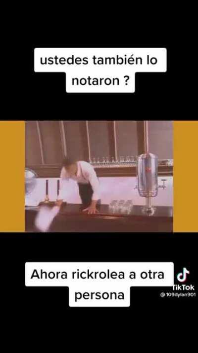 Aquino esta si cuenta >:c