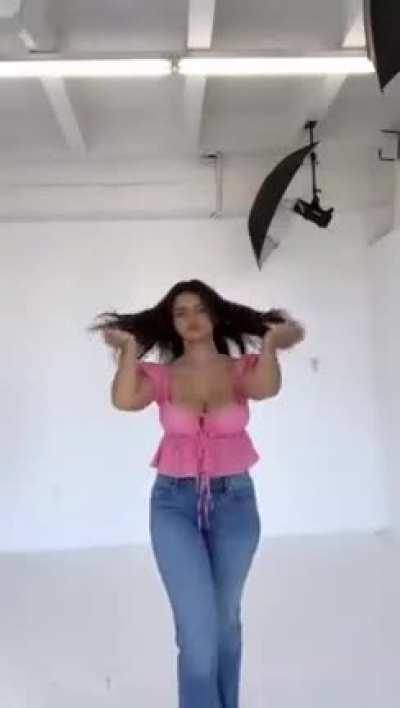 Sarah Curr [Thanksgiving]