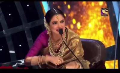 Seen Rekha not shying away from speaking her mother tongue on various occasions, despite being away from it for years. She talks just like any average Telugu grandma. Adorable <3