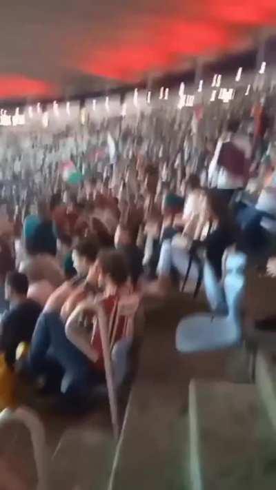 Having a step in the stair slightly higher than the others (Maracanã Stadium, Brazil)