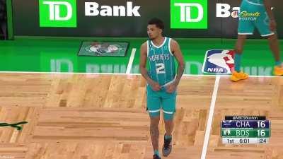 [Highlight] Mason Plumlee displays his mid-career free throw hand switch form from right-handed to left-handed