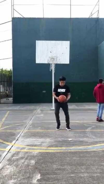 That shot though (rafaelliglesias)