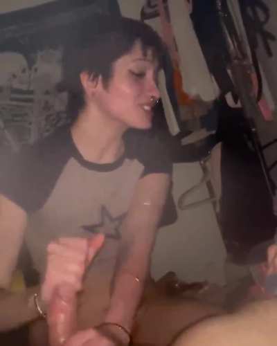 Her dirty talk is insane (redgifs for sound)